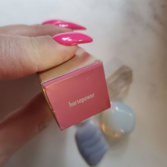 STILA LIP VINYL lipgloss  in Powerhouse (Barbie Pink) - Picture 8 of 11